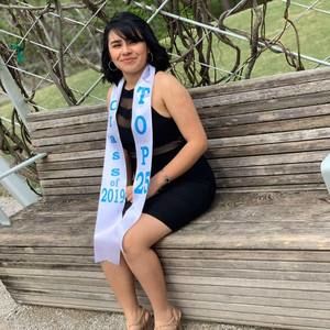 Meet your Posher, Yeny